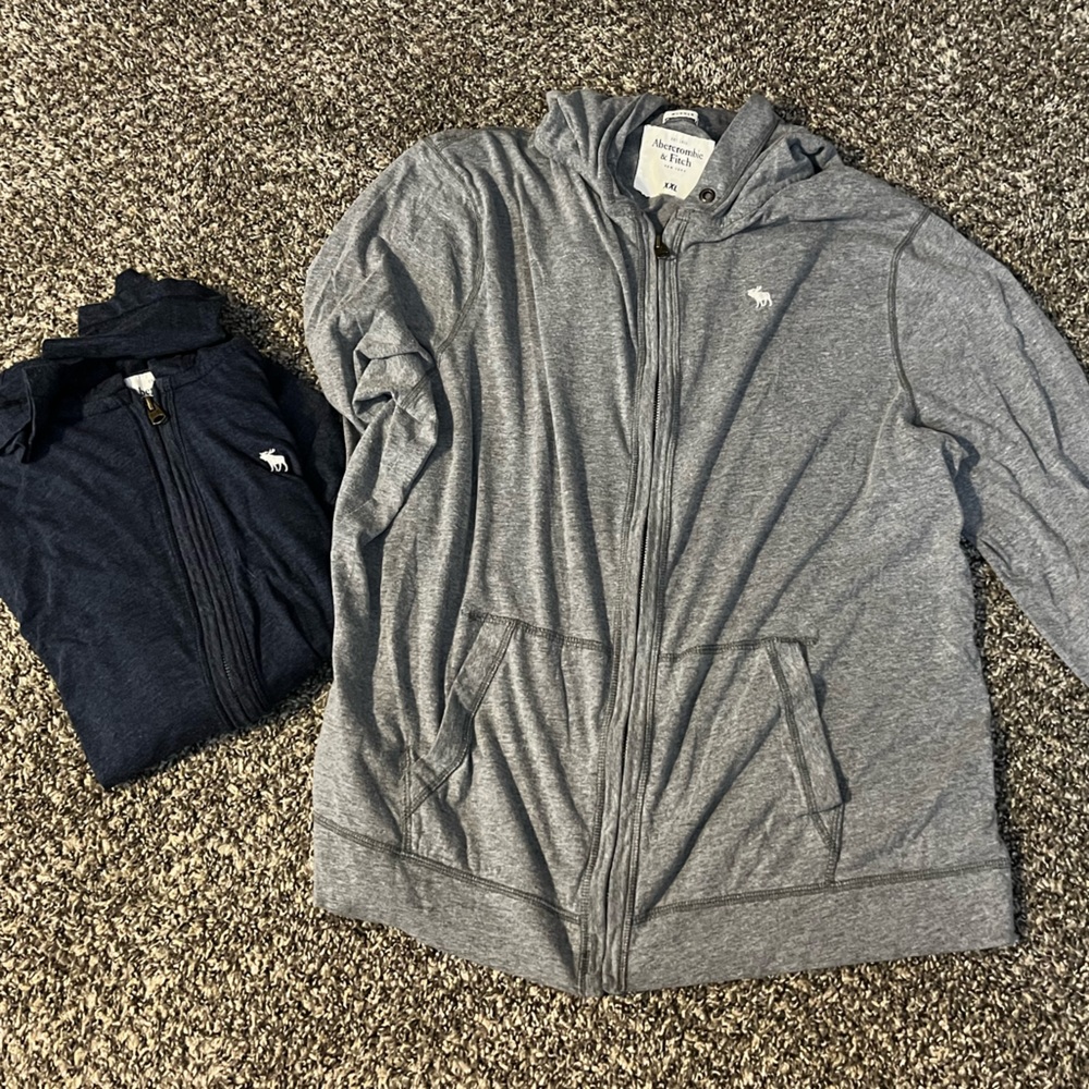 Men’s zip-up hooded T-Shirt